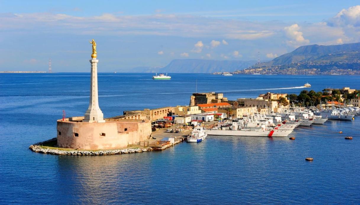 Erre Apartment Messina Luaran gambar